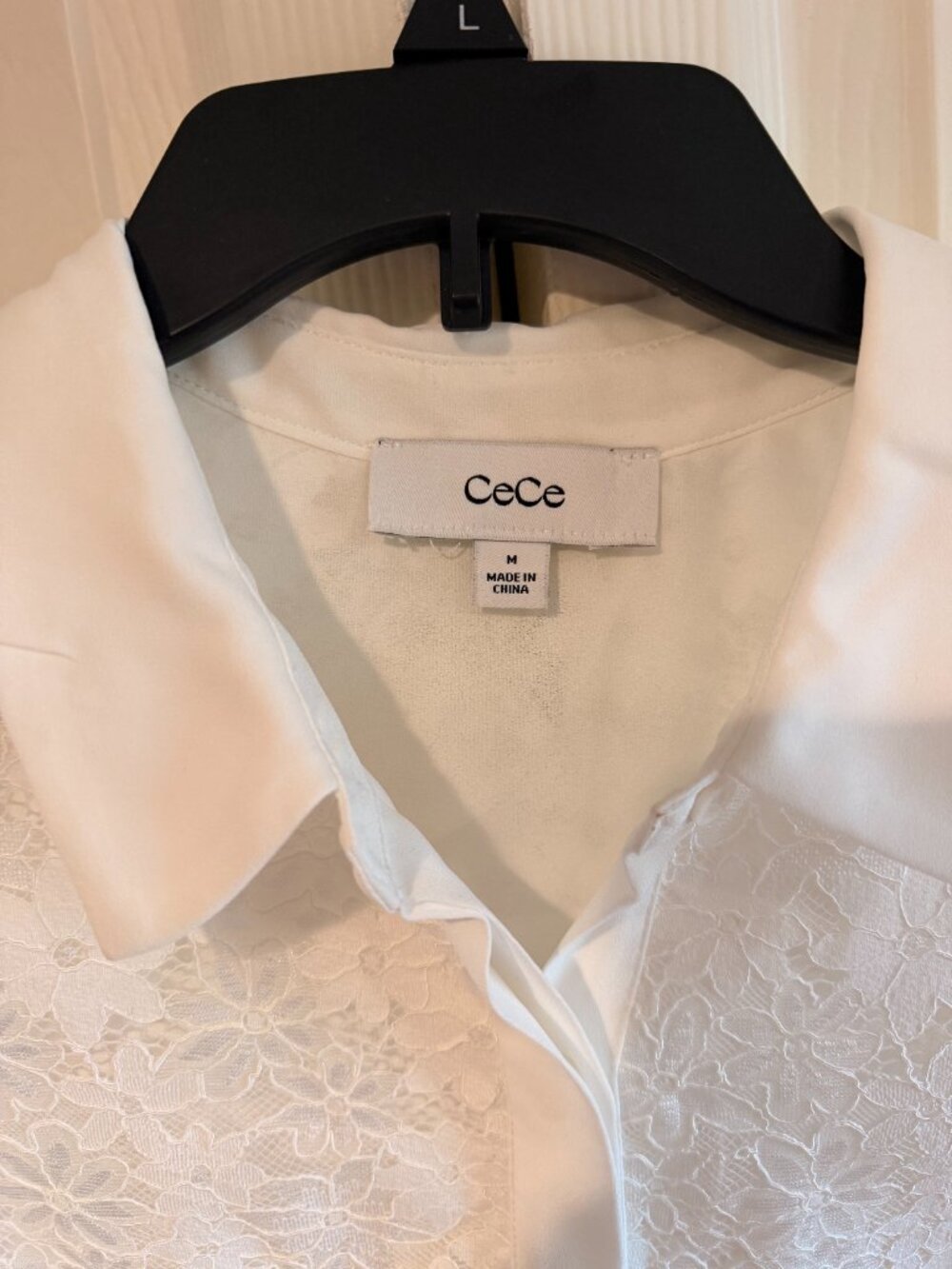 NWT CeCe Floral Lace Short Sleeve Button-Up Shirt White Sz M from Nordstrom NEW! - Picture 9 of 10